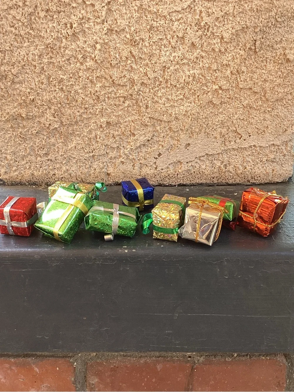 Lot of 7 Tiny Presents and Tiny Santa Ornament